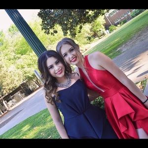 Elegant dress for prom, functions, or weddings!